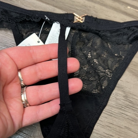 AERIE LACE THONG LARGE NEW BLACK - Picture 8 of 11